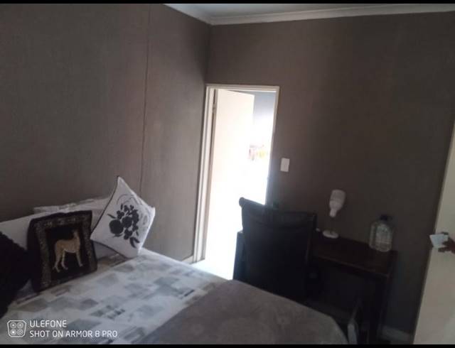 3 BEDROOM HOUSE FOR SALE IN PHUMULA